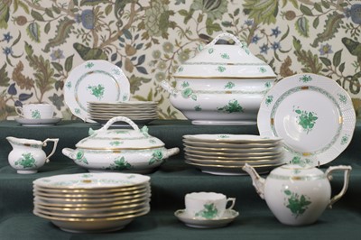 Lot 216 - A Herend 'Apponyi Green' part dinner service