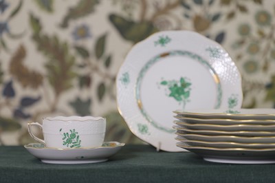 Lot 216 - A Herend 'Apponyi Green' part dinner service