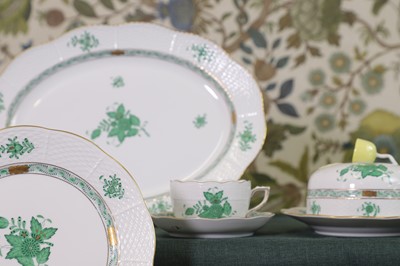 Lot 216 - A Herend 'Apponyi Green' part dinner service