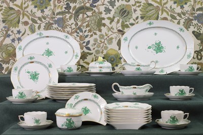 Lot 216 - A Herend 'Apponyi Green' part dinner service