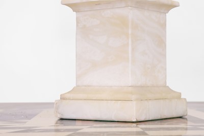 Lot 23 - An alabaster obelisk table lamp