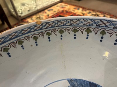 Lot 2 - A delftware tin-glazed earthenware punchbowl