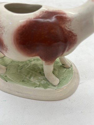 Lot 222 - A collection of English porcelain