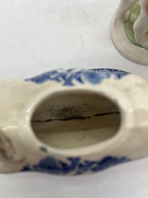 Lot 222 - A collection of English porcelain