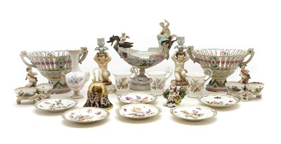Lot 106 - A collection of Continental porcelain