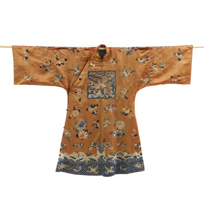 Lot 162 - A Chinese embroidered robe