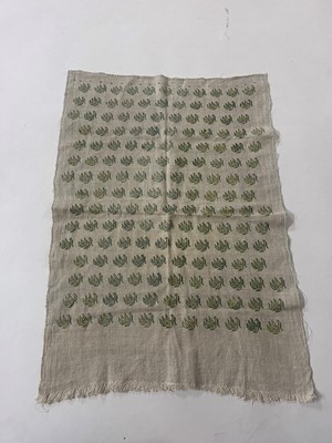 Lot 174 - A group of embroidered linens