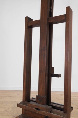 Lot 267 - An oak double studio easel