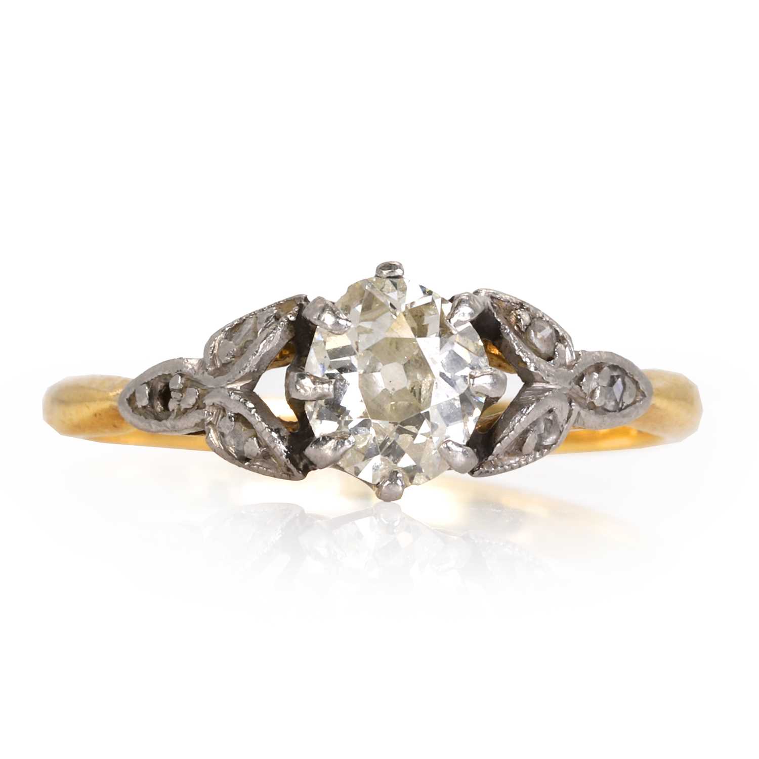Lot 81 - A gold single stone diamond ring