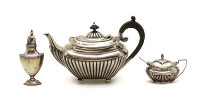 Lot 62 - A silver teapot