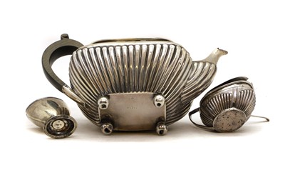Lot 62 - A silver teapot