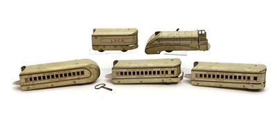 Lot 247 - A Marx Toys 'O' Gauge Pullman Streamline locomotive, tender and coaches