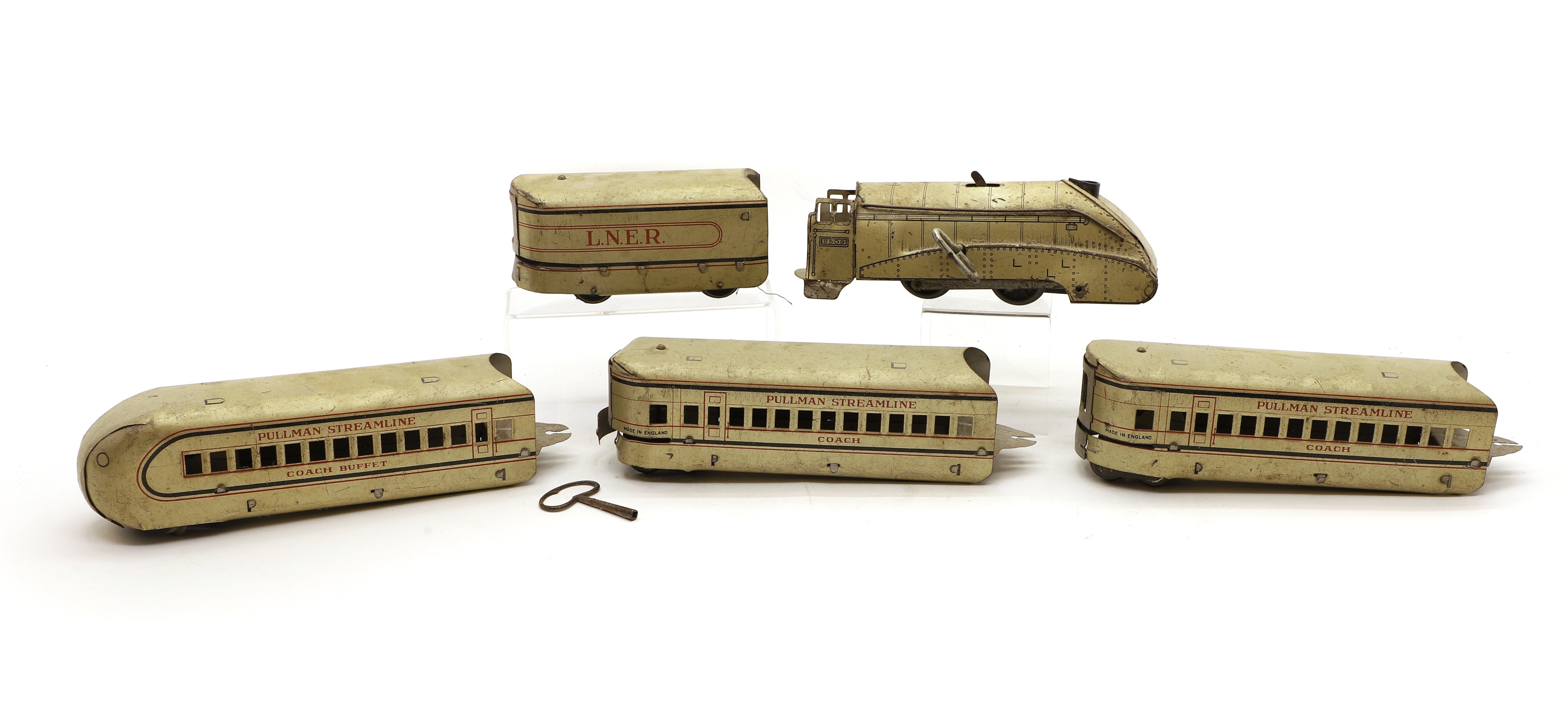 Marx Streamlined Engine Lot 247 - A Marx Toys 'O' Gauge Pullman Streamline