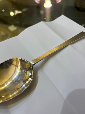 Lot 240 - A Charles II provincial silver Puritan spoon