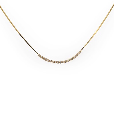 Lot 70 - An 18ct gold diamond collar necklace