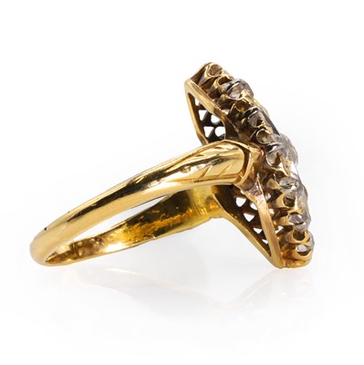 Lot 26 - A late Victorian 18ct gold diamond navette cluster ring