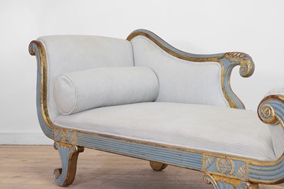 Lot 52 - An Empire-style painted and parcel-gilt pine chaise longue