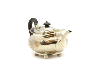 Lot 34 - A silver teapot