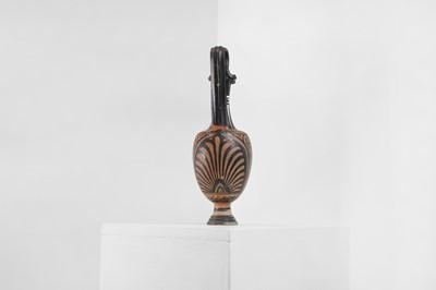 Lot 86 - An Apulian classical red-figure trefoil oinochoe