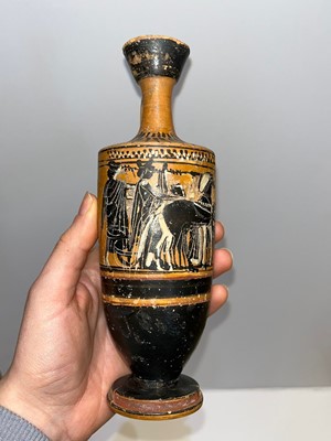 Lot 99 - An Attic black-figured lekythos in the manner of the Haimon painter