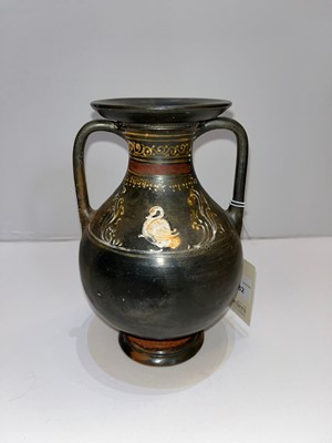 Lot 82 - An Apulian Gnathian ware pottery pelike