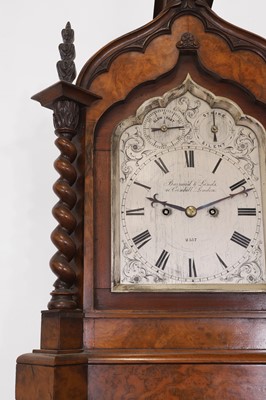 Lot 550 - A Victorian walnut bracket clock