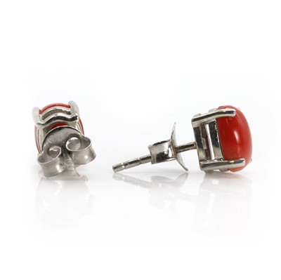 Lot 222 - Two pairs of gemstone stud earrings