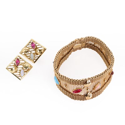 Lot 101 - A gold gemstone set mesh bracelet and earring suite