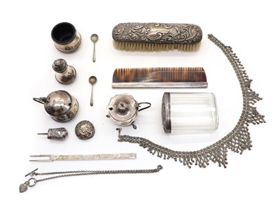 Lot 43 - A group of silver items