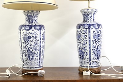 Lot 186 - A pair of Chinese vase table lamps