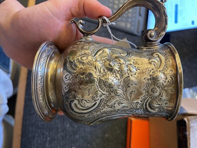 Lot 2 - A George III silver mug