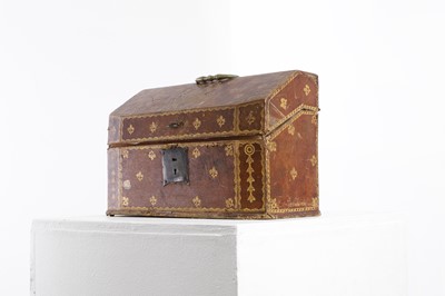 Lot 424 - A canteen of gilt copper flatware