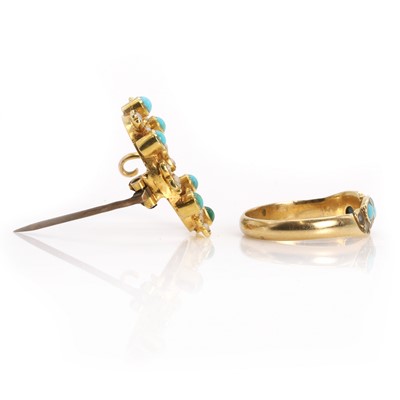 Lot 4 - A Victorian gold turquoise and split pearl ring and brooch