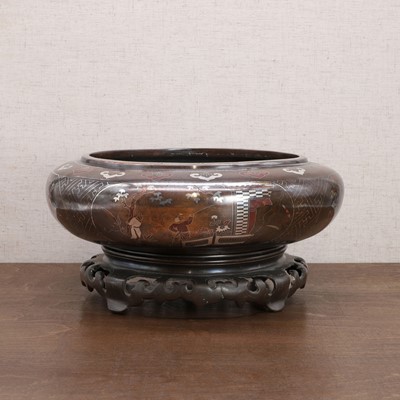 Lot 211 - A Japanese bronze incense burner