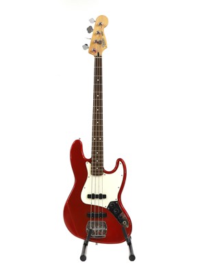 Lot 364 - A Fender 2007 Standard Jazz Bass