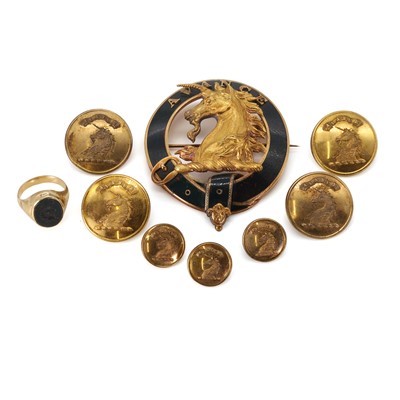 Lot 385 - A group of  late19th century heraldic jewels and buttons