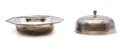 Lot 68 - A silver muffin dish, cover and liner