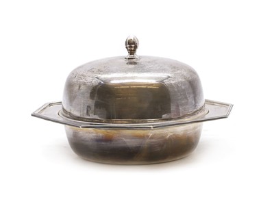 Lot 68 - A silver muffin dish, cover and liner