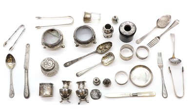 Lot 62 - A collection of silver items