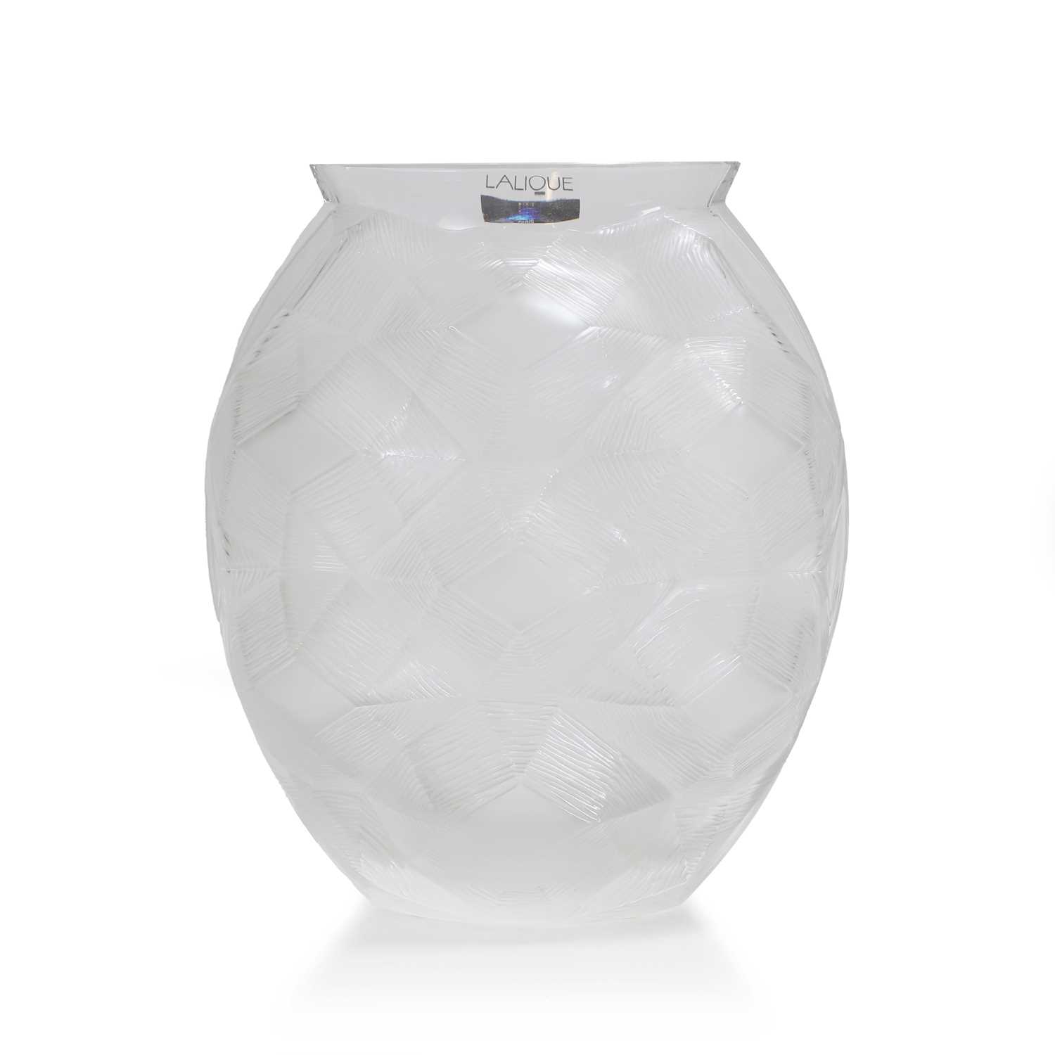 Lot 61 - A Lalique 'Tortue' glass vase