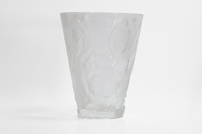 Lot 60 - A Lalique 'Ispahan' glass vase