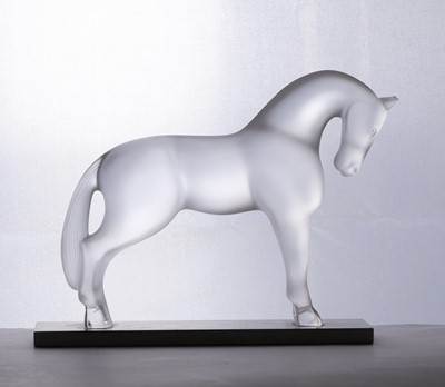 Lot 199 - A Lalique glass 'Siglavy' horse