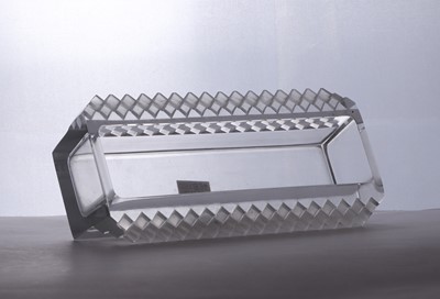 Lot 202 - A Lalique glass 'Feston' pattern glass centrepiece section