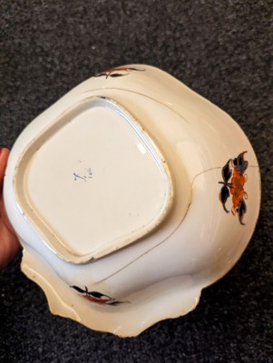 Lot 221 - A Minton pottery Imari tea service
