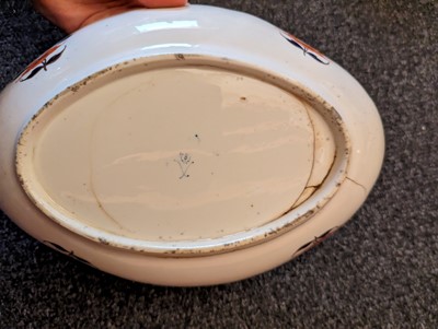 Lot 221 - A Minton pottery Imari tea service