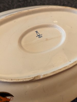 Lot 221 - A Minton pottery Imari tea service