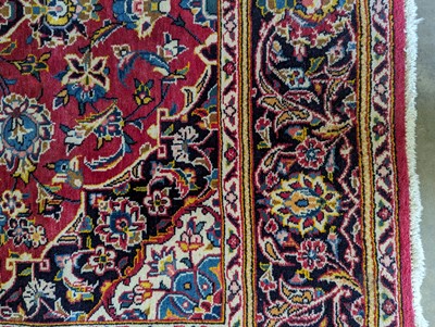 Lot 434 - A Kasham rug