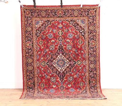 Lot 434 - A Kasham rug