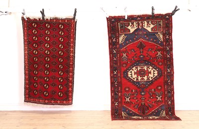 Lot 455 - A modern Kashan carpet