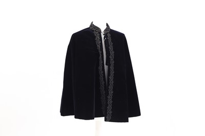 Lot 355 - An Edwardian blue velvet circle cape